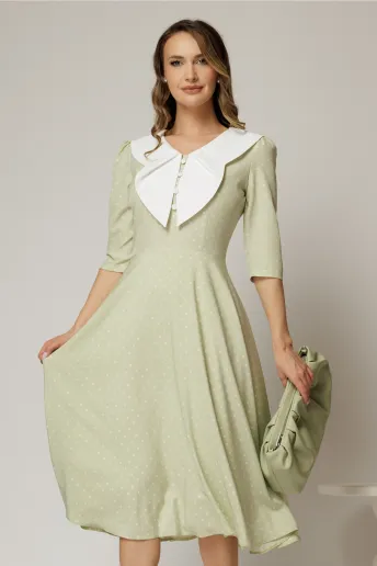 Rochie midi verde fistic cu buline si guler amplu croi clos