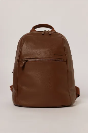 Rucsac casual maro cu buzunar frontal si aspect rafinat