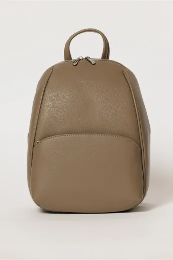 Rucsac gri incapator cu design structurat