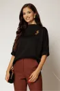 Tricou negru cu brosa si croi lejer cu adaos de viscoza, 1, dyfashion.ro
