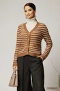 Pulover maro cu dungi albe si inchidere cu nasturi, 1, dyfashion.ro