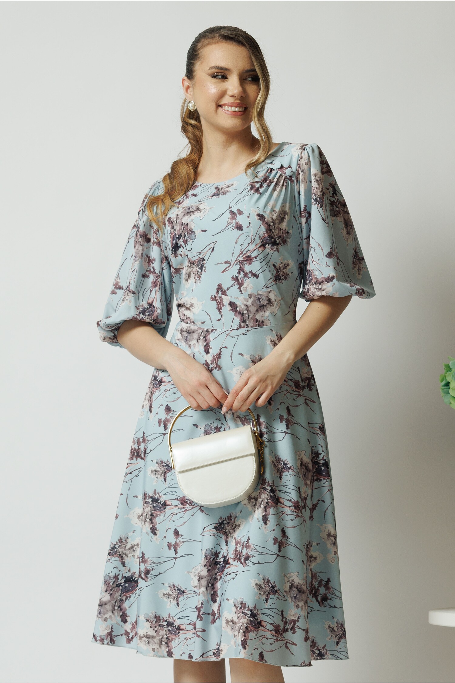 Rochie Viada din viscoza bleu cu imprimeuri florale gri