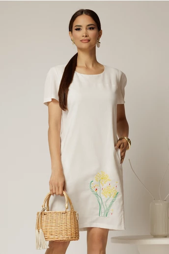 Rochie alba din in cu flori brodate si croi drept
