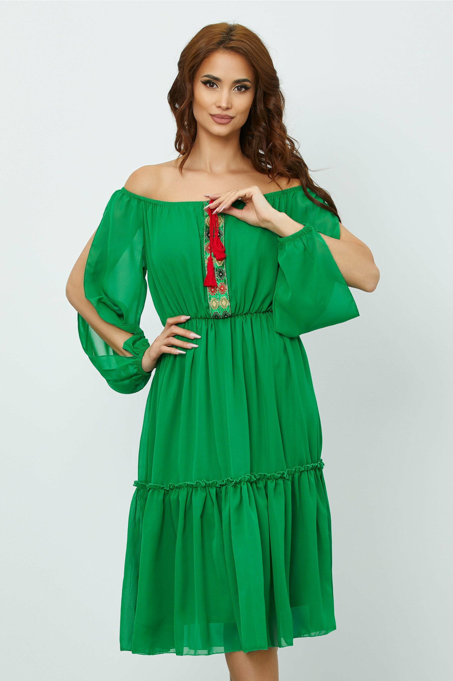 Rochie christina verde vaporoasa cu decolteu elastic