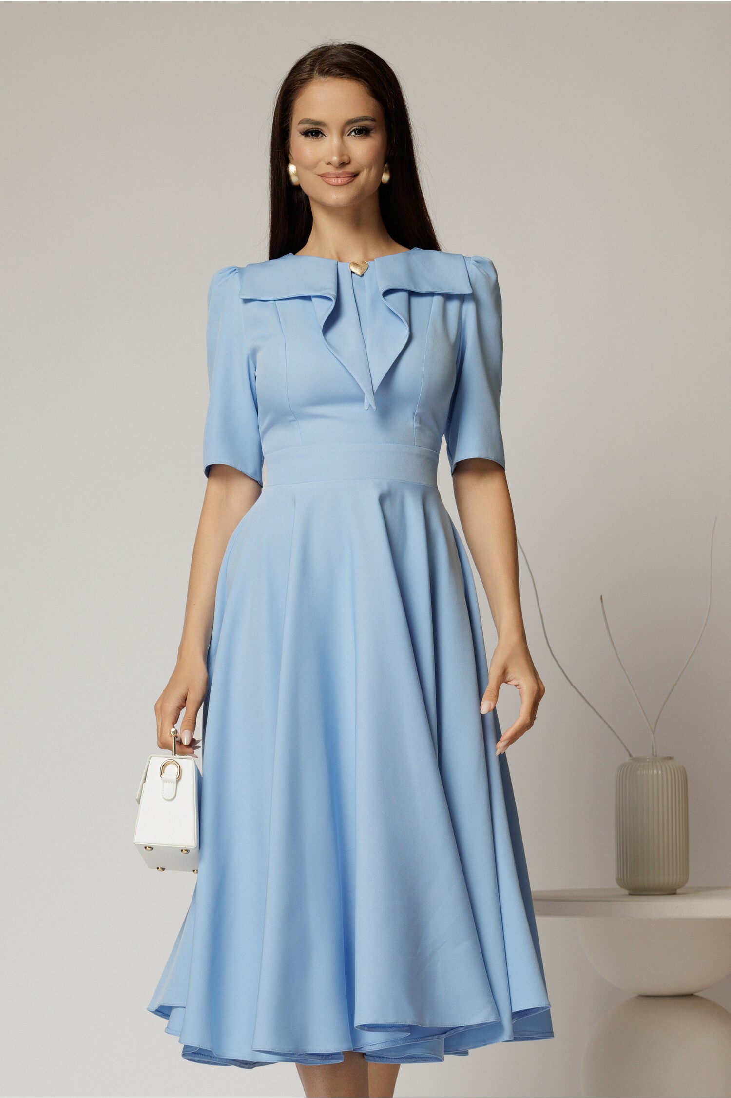 Rochie DY Fashion bleu cu guler amplu si detaliu inima