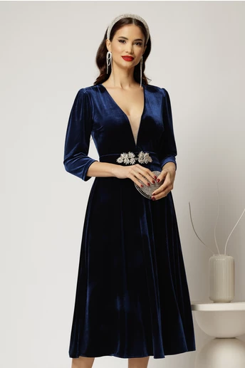 Rochie DY Fashion bleumarin din catifea cu decolteu adanc si cordon cu aplicatii