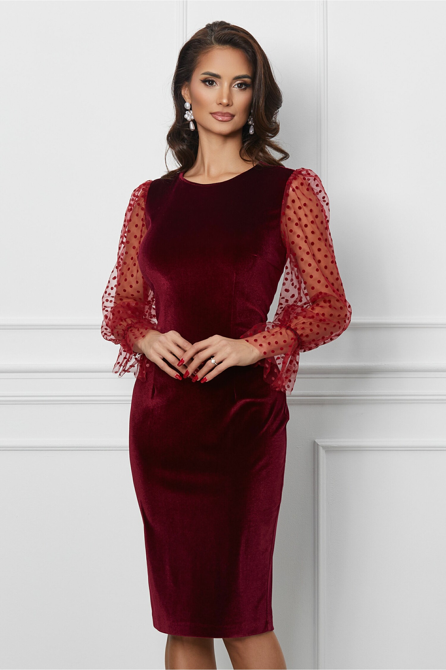 Rochie bordo din catifea cu maneci din tull cu buline - Rochii-Dama.ro