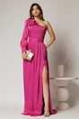 Rochie DY Fashion fucsia pe un umar cu detaliu floral amplu din voal peliculizat, 1, dyfashion.ro