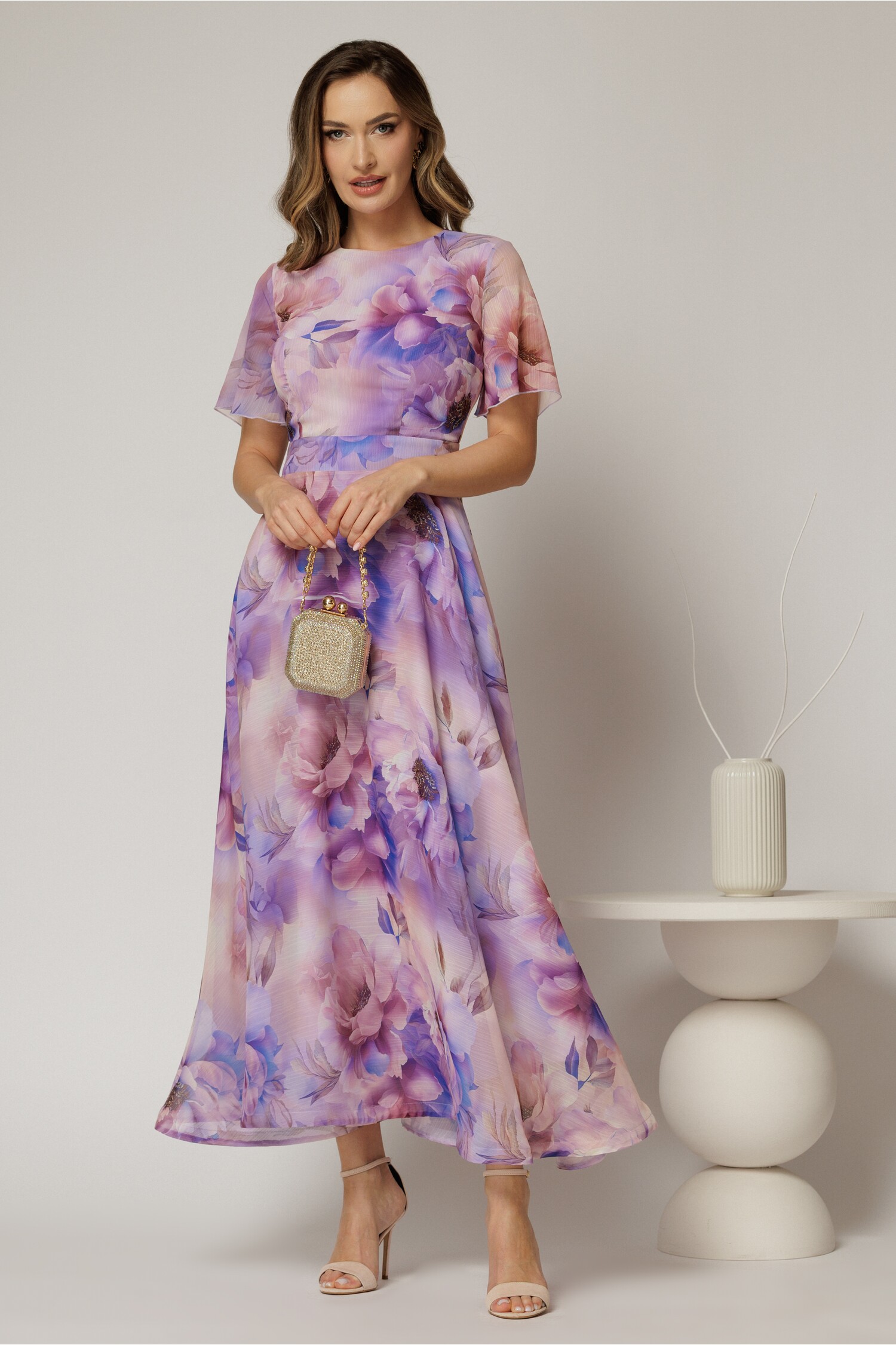 Rochie DY Fashion lunga cu imprimeu lila din voal creponat cu rijelina