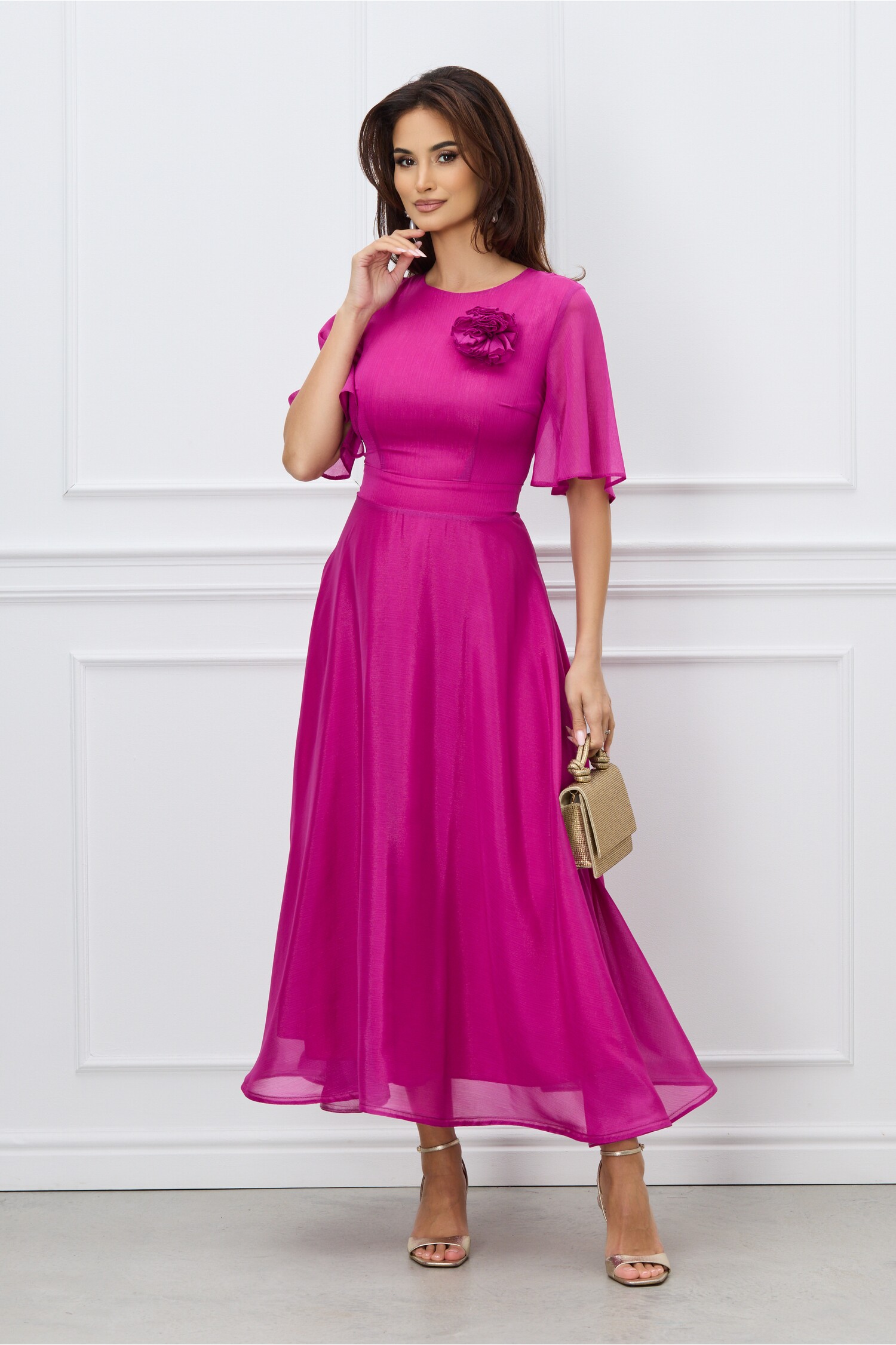 Rochie DY Fashion lunga fucsia din voal in clos cu accesoriu la bust