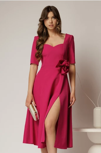 Rochie DY Fashion magenta cu decolteu inima si detaliu floral in talie