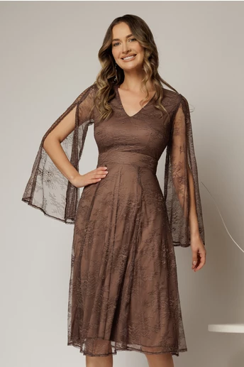 Rochie DY Fashion maro din dantela cu maneci lungi crapate si decolteu in V