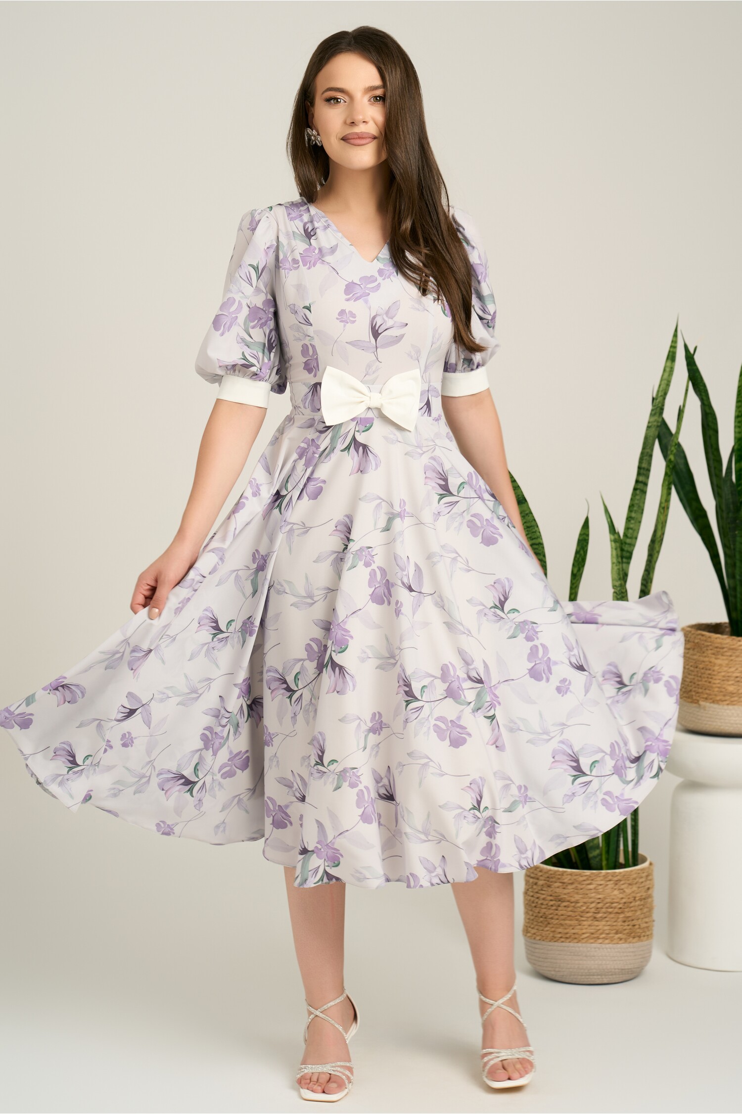 Rochie DY Fashion midi lila din satin in clos cu print mov si funda in talie
