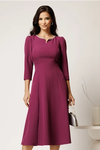Rochie DY Fashion midi magenta in clos cu perle la decolteu