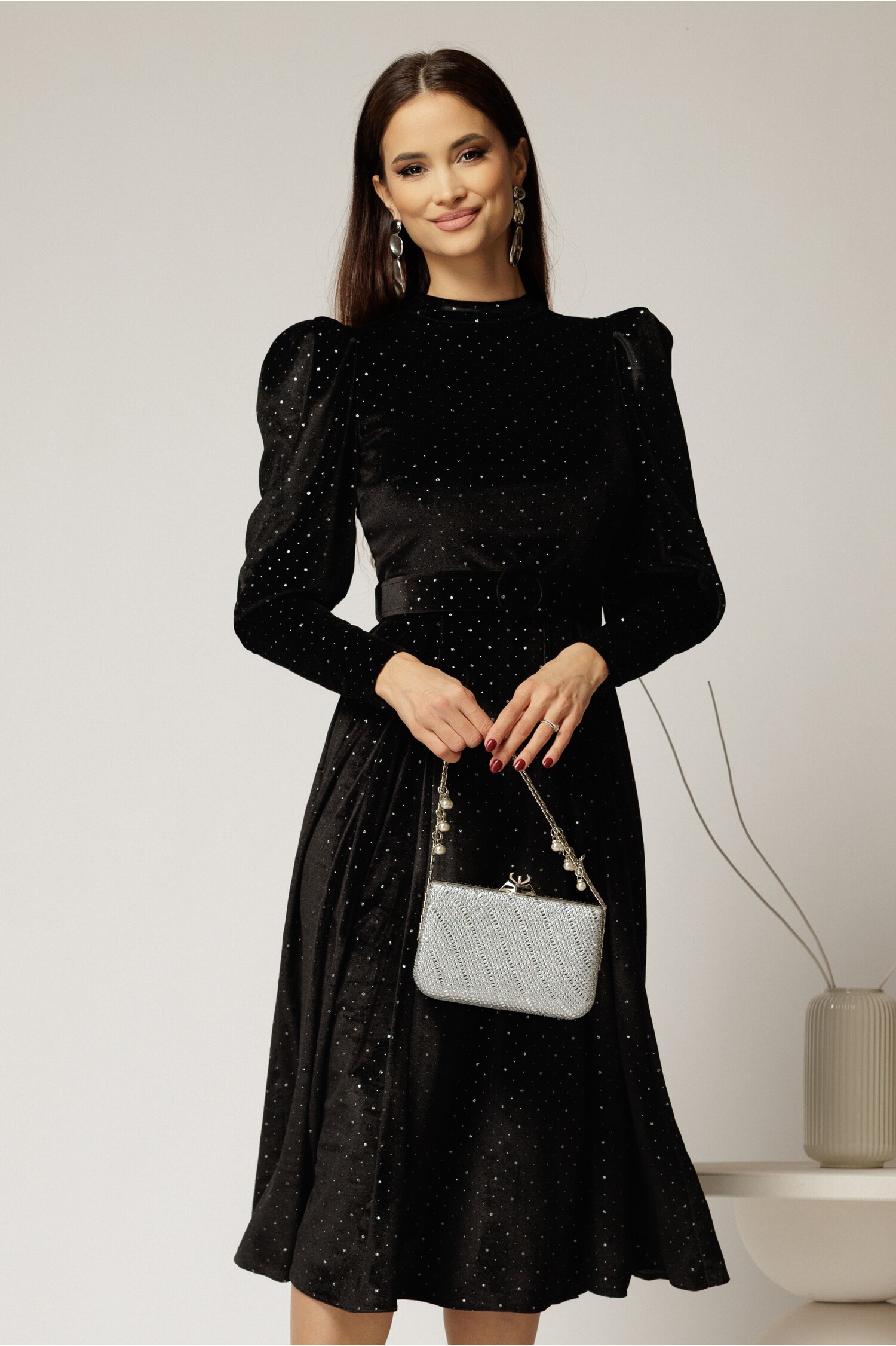 Rochie DY Fashion neagra din catifea cu glitter argintiu