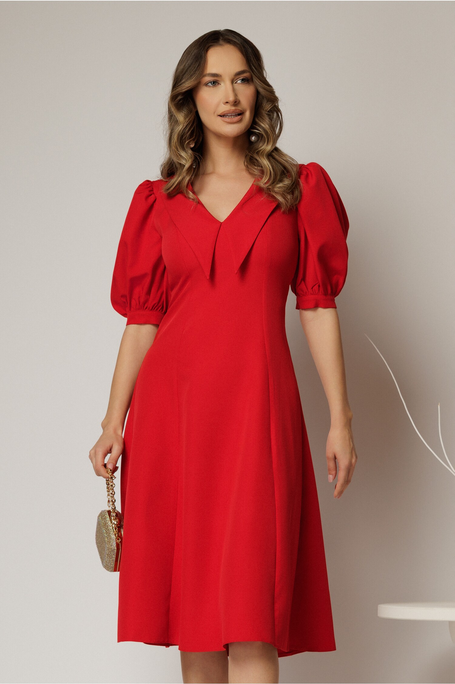 Rochie DY Fashion rosie in clini cu guler ascutit si maneci scurte bufante