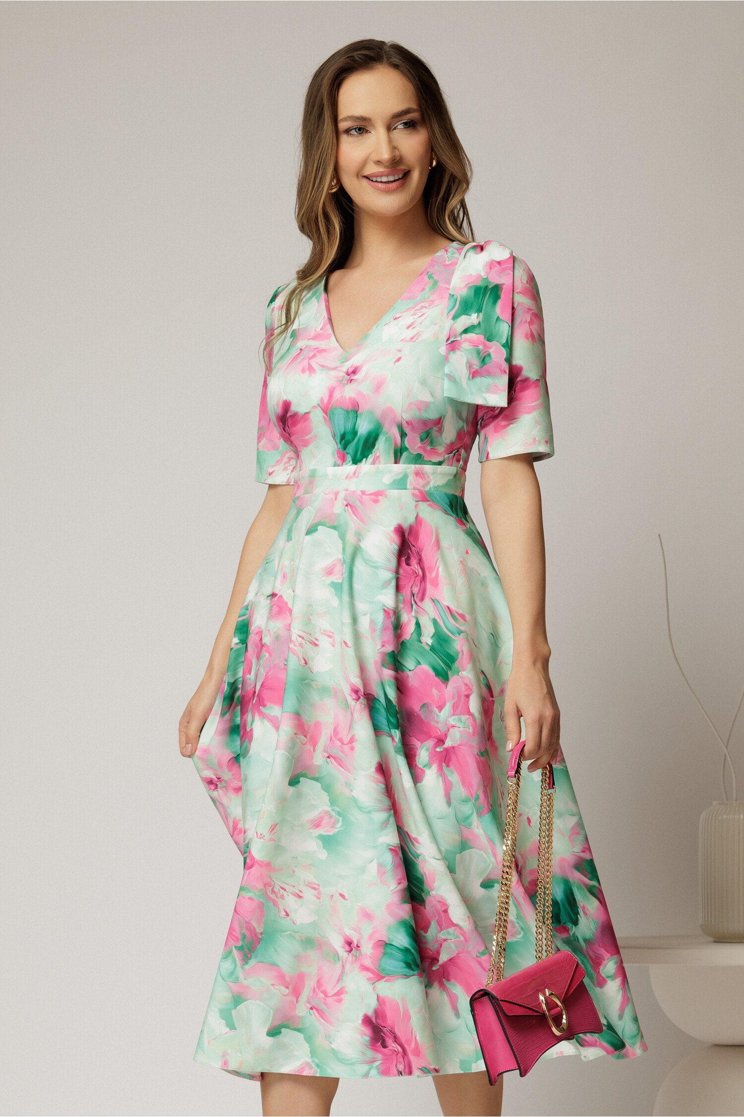 Rochie DYFashion midi clos cu funda pe umar si print verde si fucsia