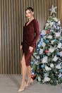 Rochie eleganta bordo din catifea cu insertii din fir lurex