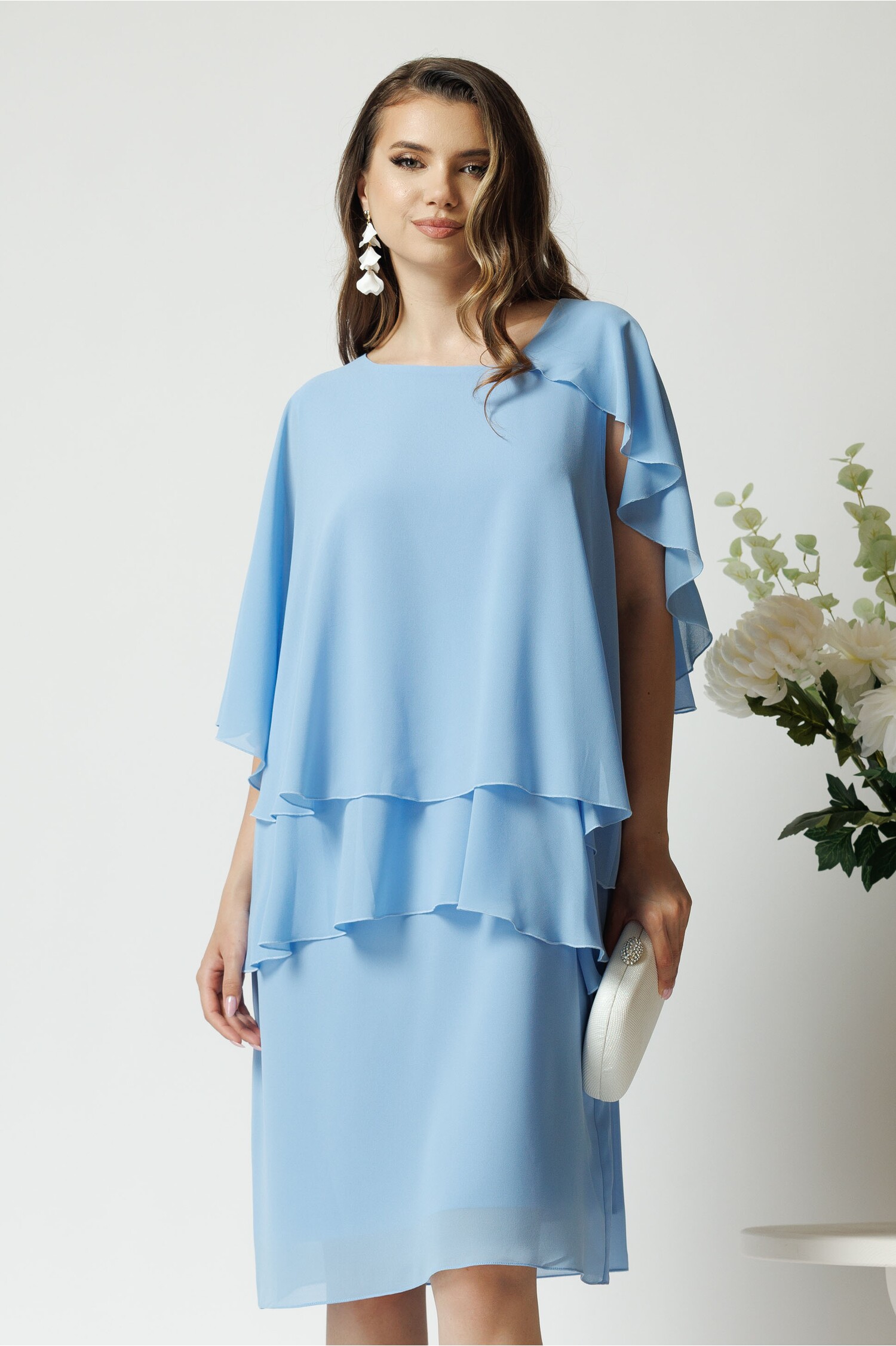 Rochie eleganta din voal bleu cu capa