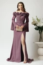 Rochie eleganta lunga din crep mov cu flori la decolteu si curea in talie