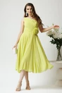 Rochie eleganta midi din voal verde lime cu floare in talie