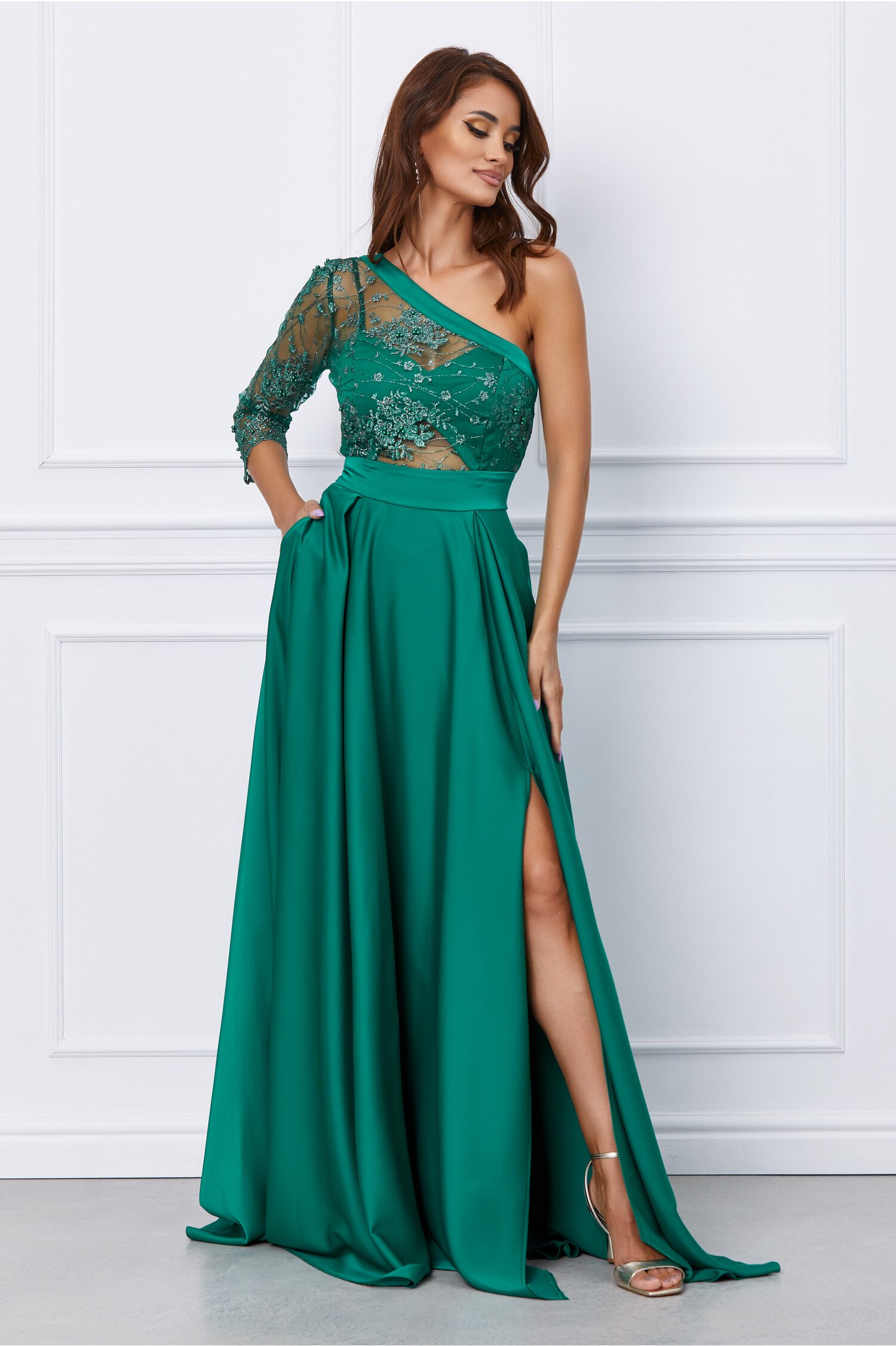 Rochie de ocazie Alessia verde cu crepeu frontal