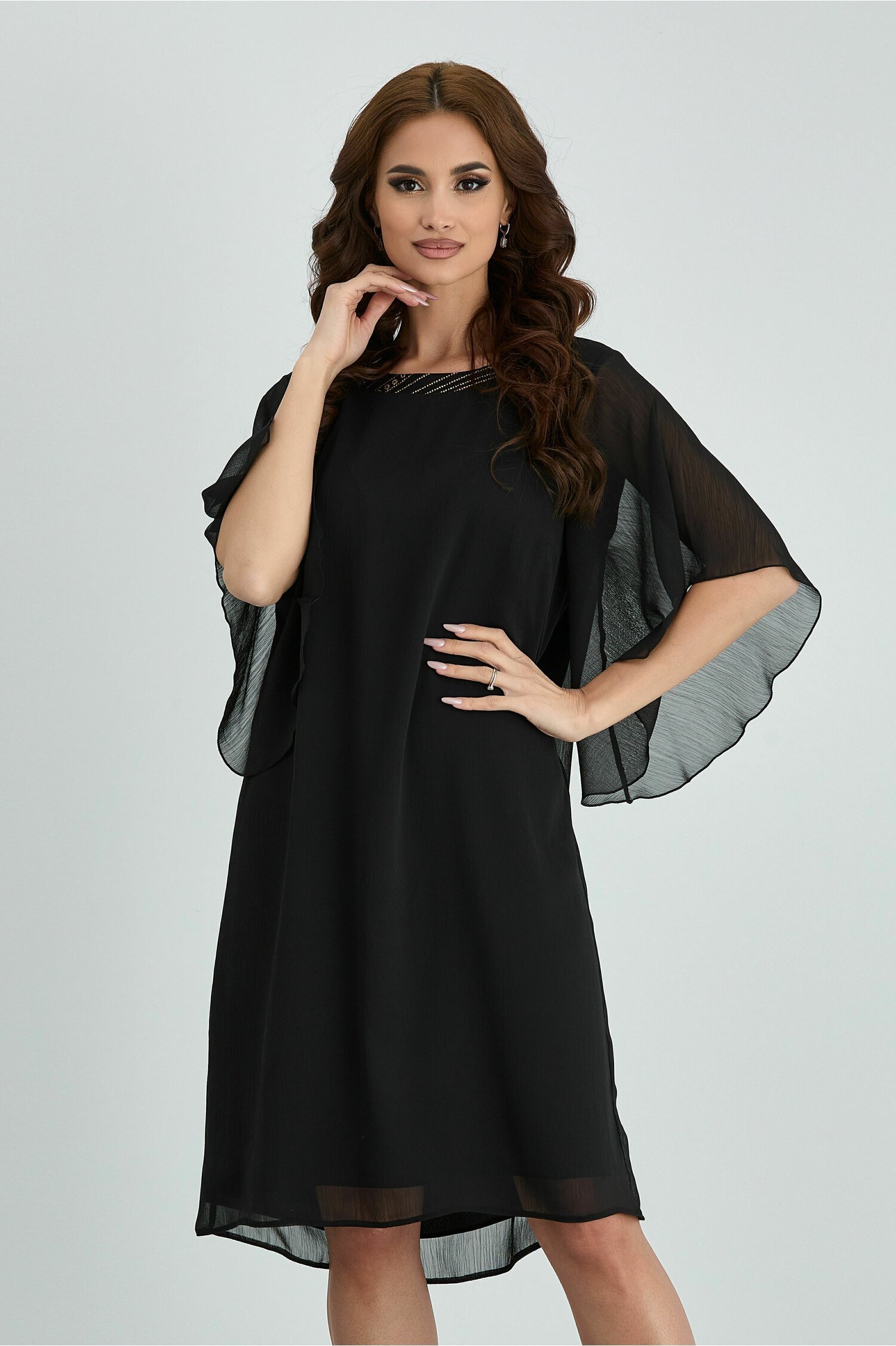 Rochie esme neagra vaporoasa cu glitter la guler