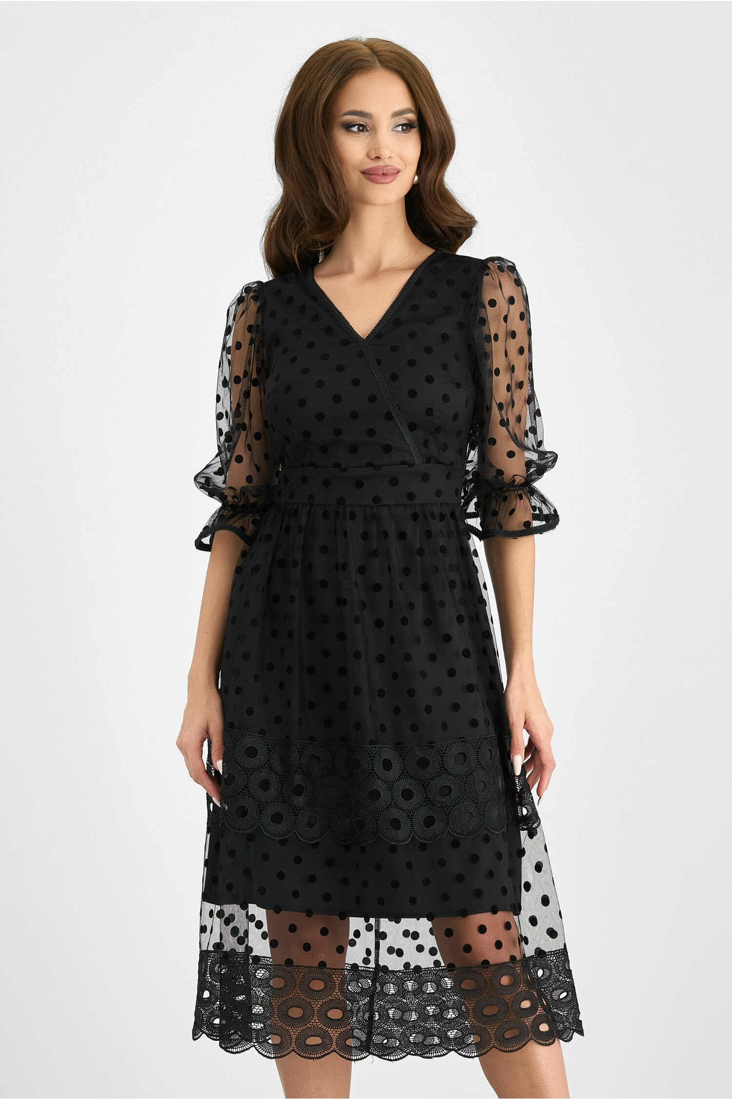 Rochie ina neagra din tulle cu buline