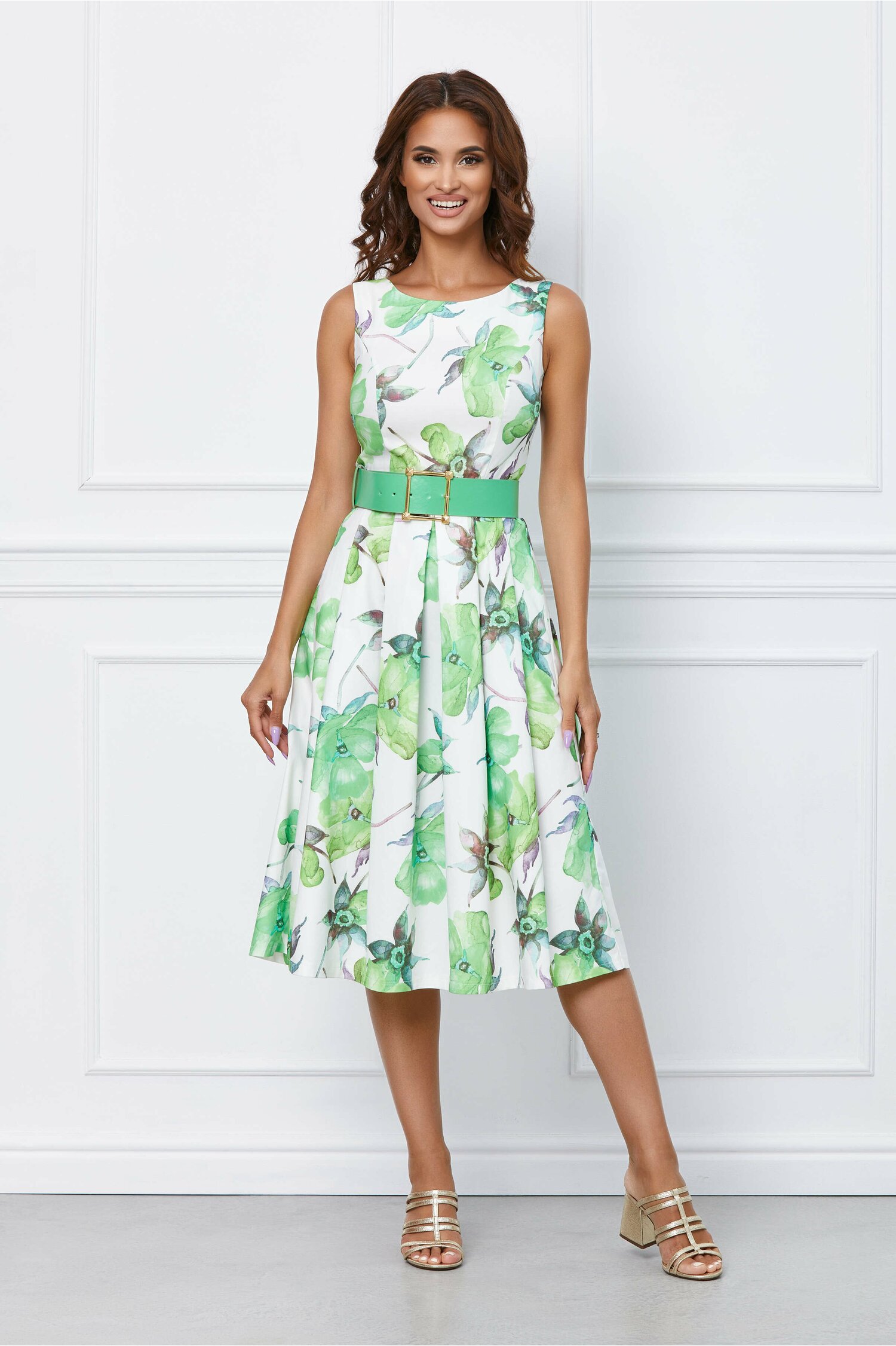 Rochie cu imprimeu floral alba verde si curea in talie