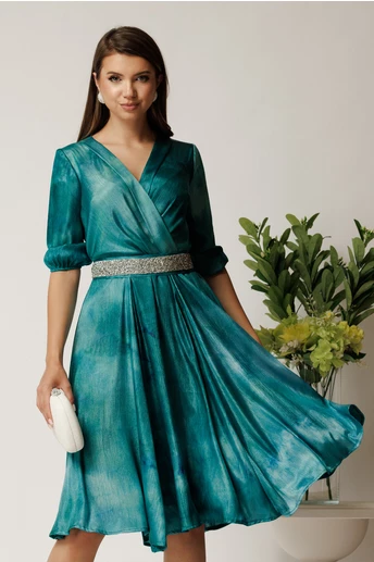Rochie Julia midi turcoaz din satin in clos cu aspect sidefat si cordon cu strasuri