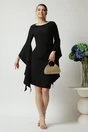 Rochie LaDonna de ocazie din stofa neagra cu maneci maxi evazate