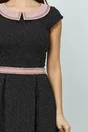 Rochie LaDonna neagra cu buline si detalii roz