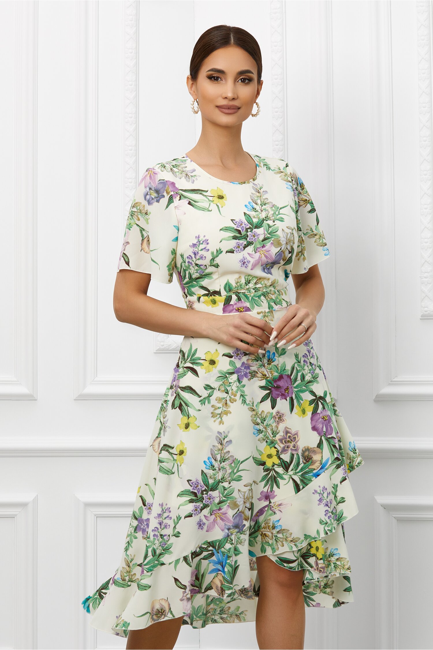 Rochie liviana ivory cu imprimeu floral colorat