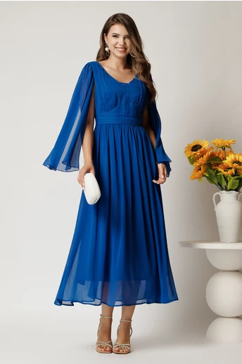 Rochie lunga albastra din voal creponat in clos cu maneci despicate