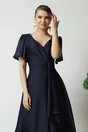 Rochie lunga eleganta din satin bleumarin cu volan