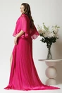 Rochie lunga eleganta din voal fucsia cu reflexii si floare maxi in talie