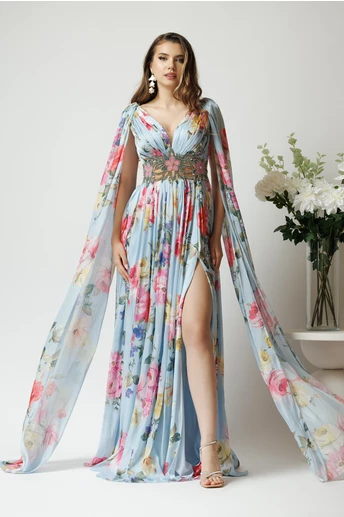 Rochie lunga eleganta din voal satinat bleu cu flori roz si maneci ample