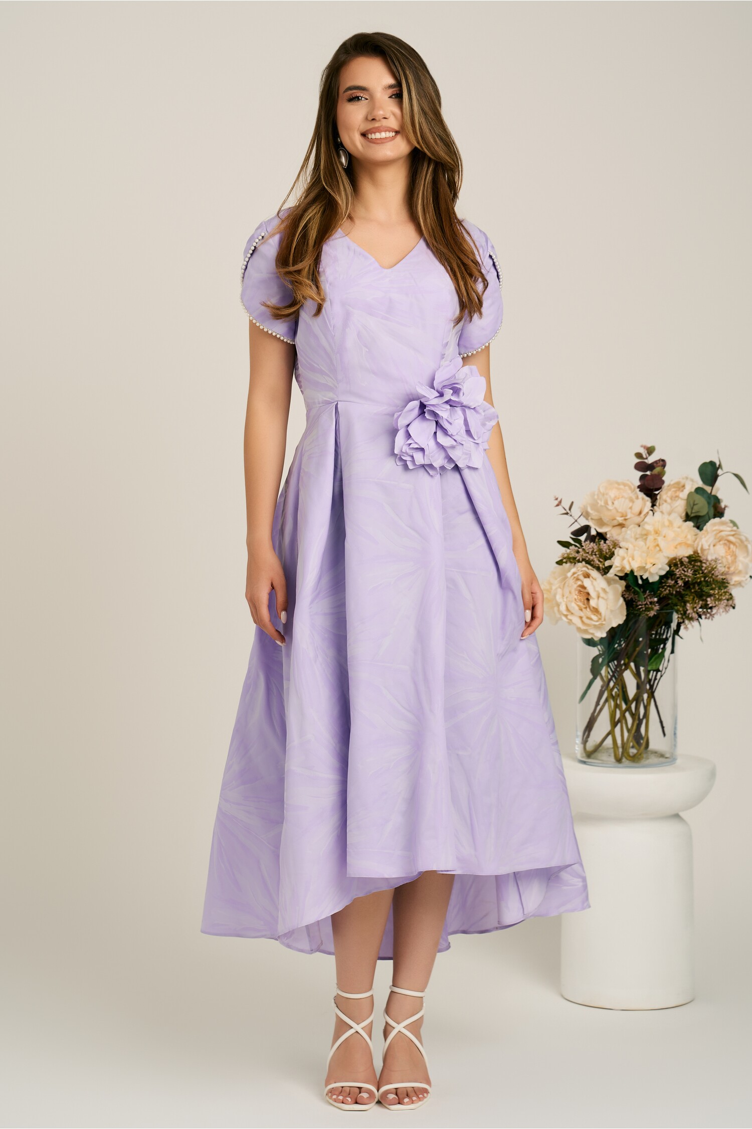 Rochie lunga lila din brocard in clos cu imprimeu si floare maxi detasabila- LaDonna