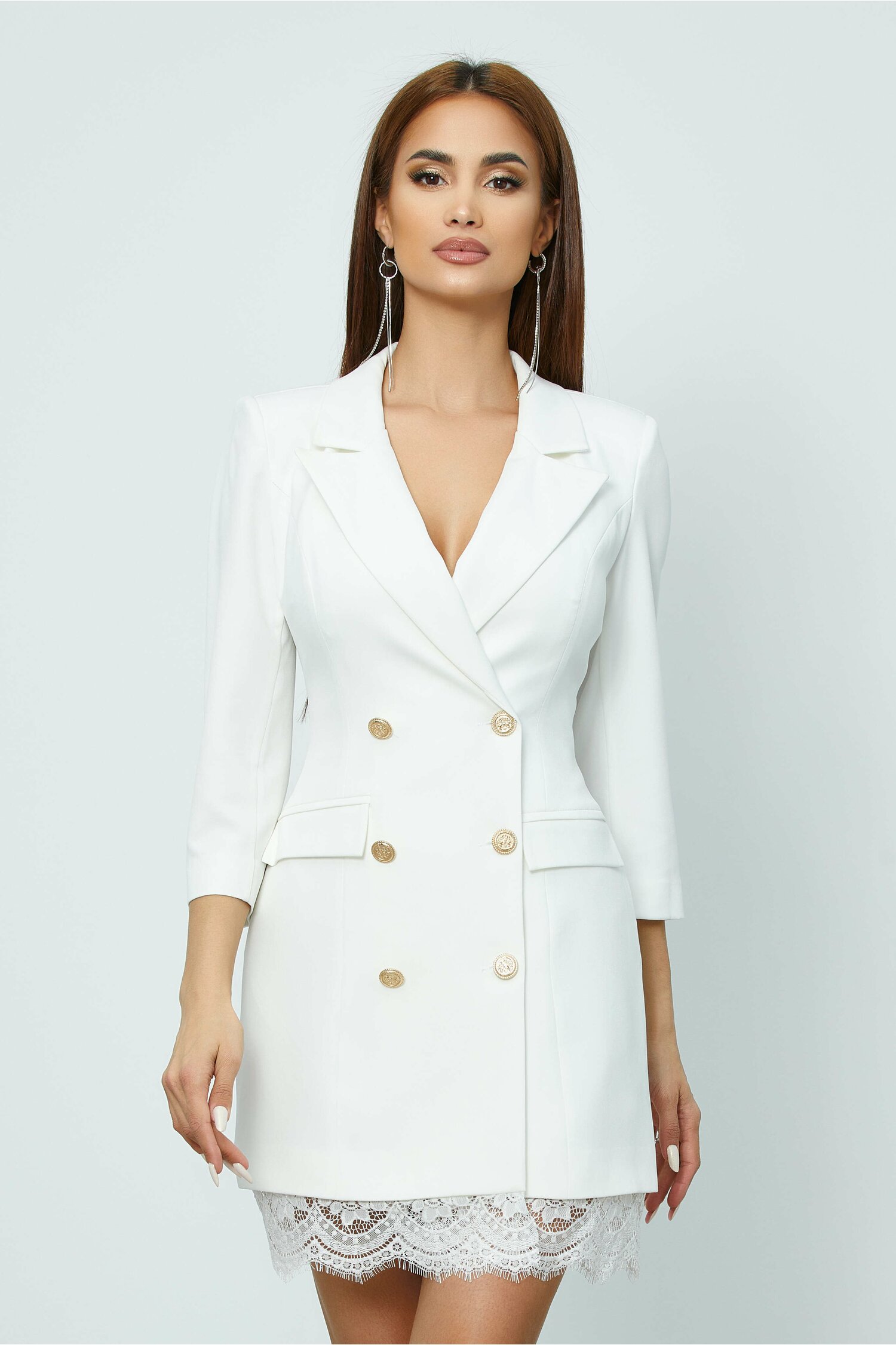 Rochie mara alb tip sacou cu dantela la baza