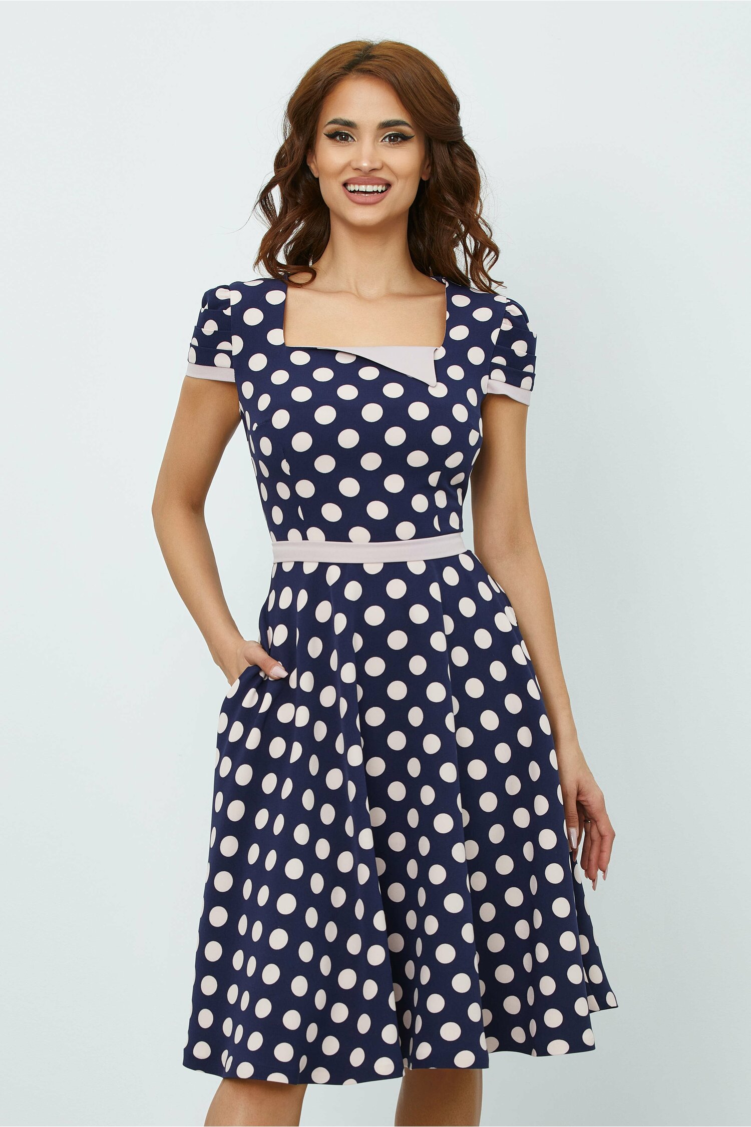 Rochie mbg bleumarin cu buline bej