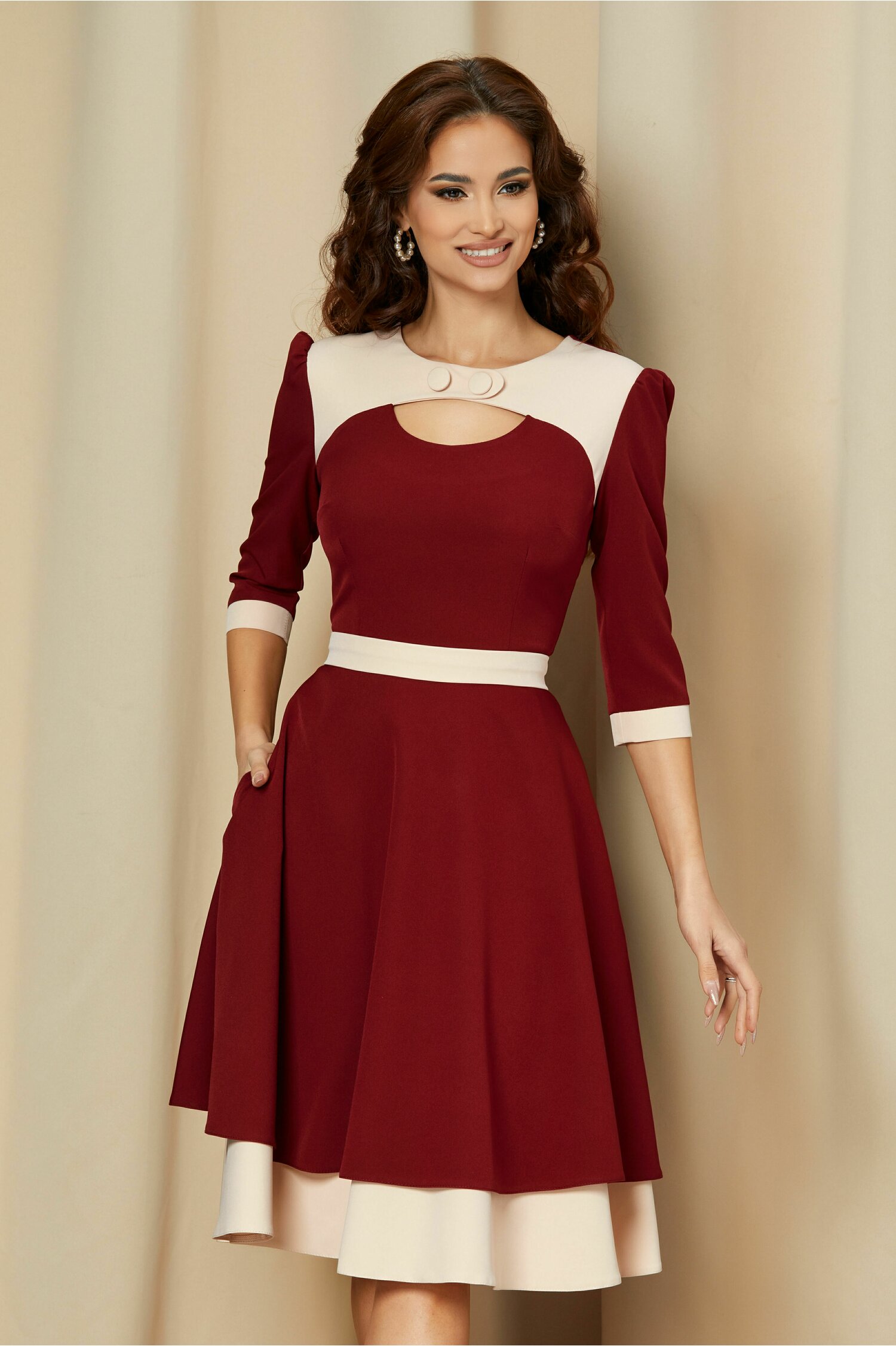 Rochie mbg bordo cu banda beige la bust