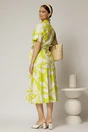 Rochie midi alba cu imprimeu verde neon tip camasa din poplin cu cordon in talie, 2, dyfashion.ro