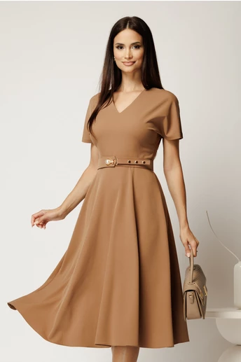 Rochie midi bej din stofa subtire cu croi clos si curea in talie