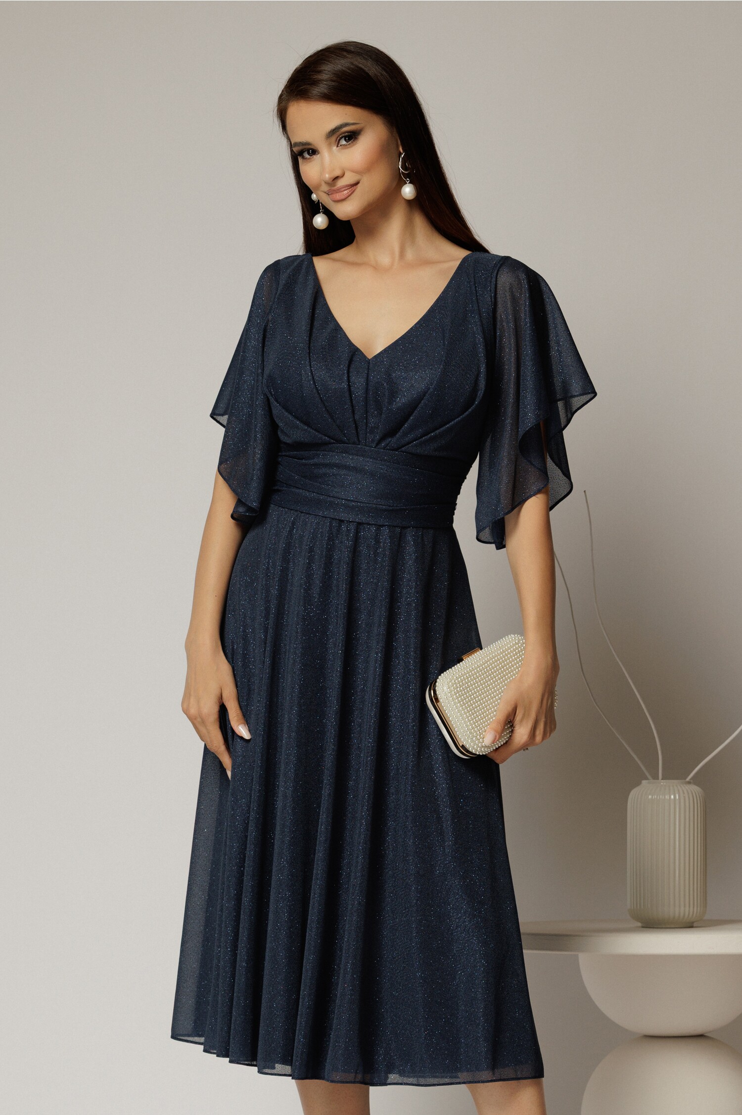 Rochie midi bleumarin din voal cu sclipici si decolteu in V