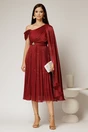Rochie midi bordo de ocazie din voal peliculizat cu o maneca ampla si brosa pe talie, 3, dyfashion.ro