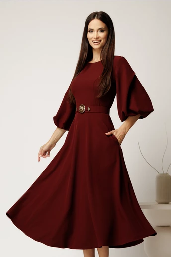 Rochie midi bordo din crep in clos cu maneci bufante si curea in talie