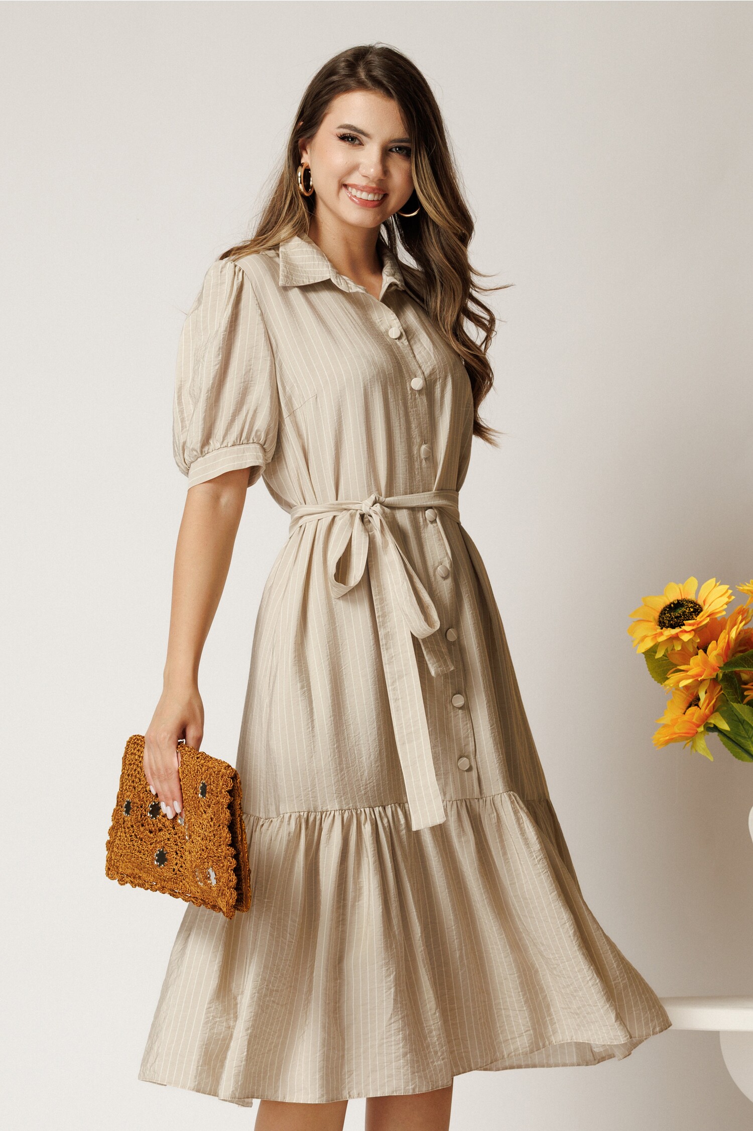Rochie midi din viscoza bej cu dungi si cordon in talie tip camasa