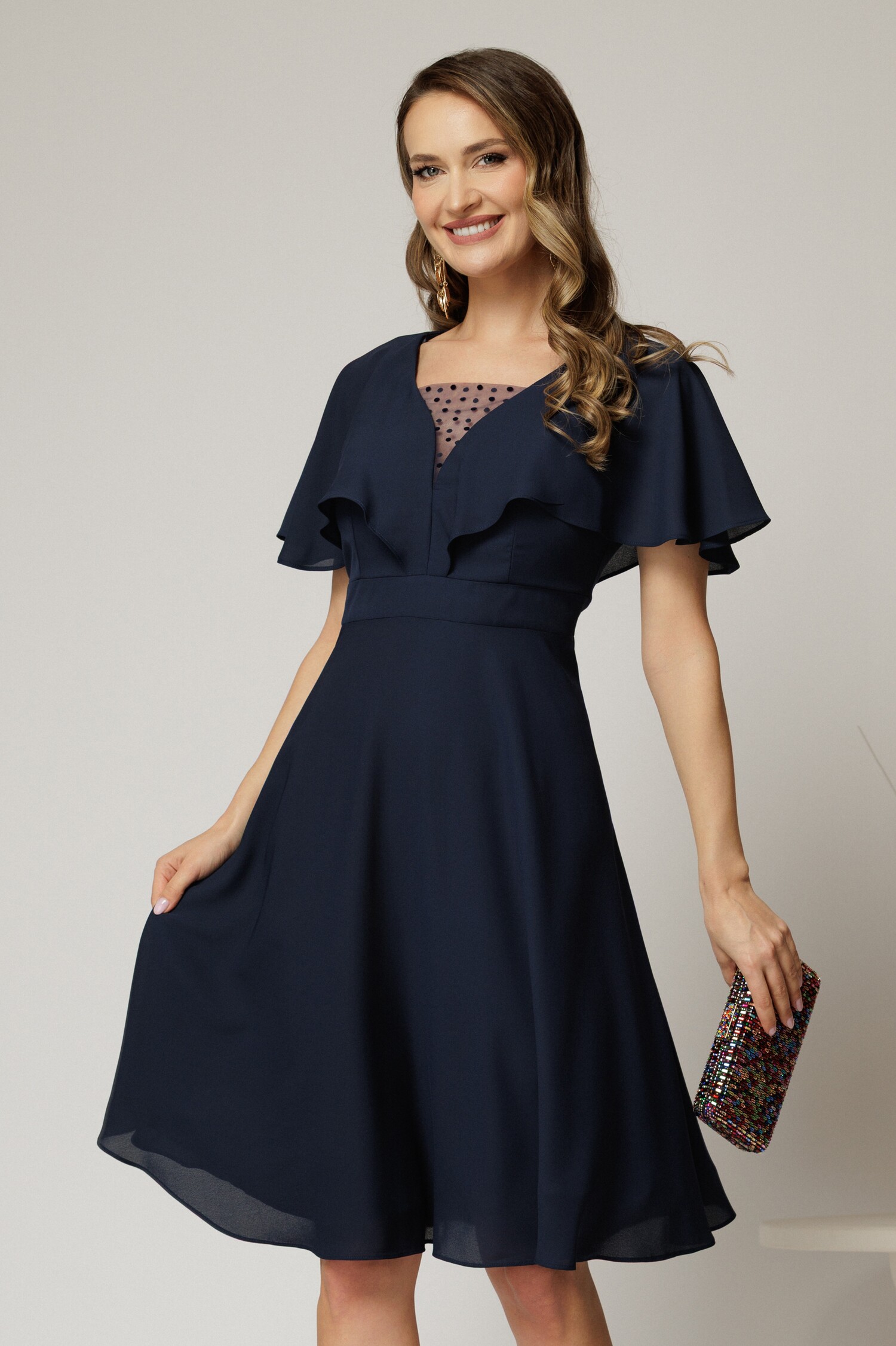 Rochie midi din voal bleumarin cu maneci evazate si decolteu adanc