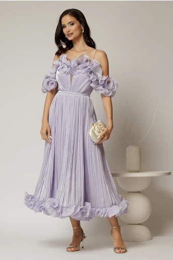 Rochie midi lila in clos din voal satinat cu volanase la bust si la baza