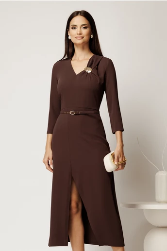Rochie midi maro din triplu voal cu croi conic si curea in talie